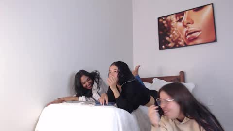 coconutt_oil online show from February 2026 12:04:01 PM