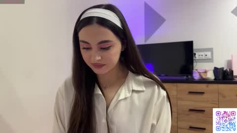 Snapshot of coffee_wihtout_milk chatting on February 2026 06:06:02 PM Yumi online show from February 2026 06:06:02 PM