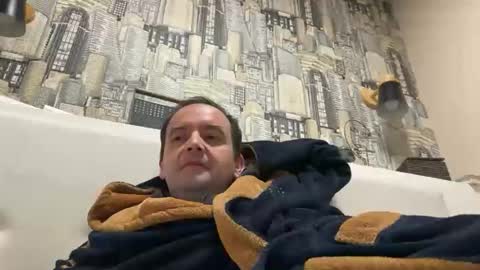 colambus555 online show from October 2025 06:28:01 PM