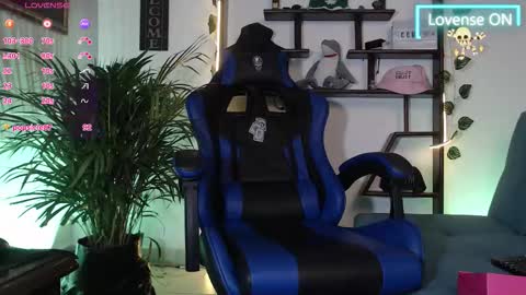 Colby Scott online show from October 2025 01:23:02 PM