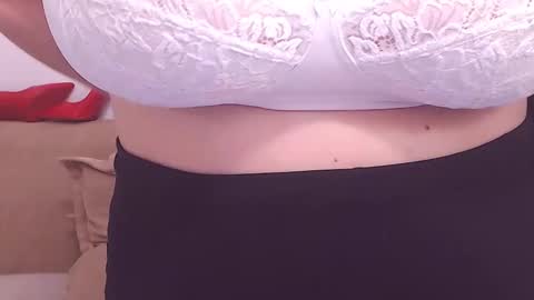 Snapshot of college_dream_bbw chatting on January 2025 11:43:01 PM Maddison online show from January 2025 11:43:01 PM