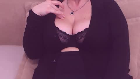 Snapshot of college_dream_bbw chatting on February 2025 03:12:02 PM Maddison online show from February 2025 03:12:02 PM