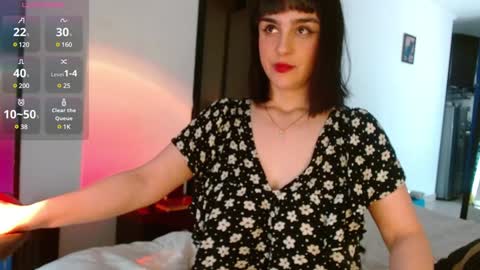 Collette online show from December 2024 03:43:02 PM