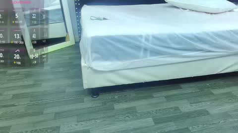  GRETCHEN  online show from February 2025 12:39:02 PM