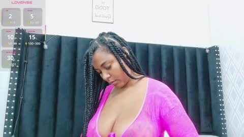 Snapshot of colombia_mommy_ chatting on January 2026 12:10:02 PM GRETCHEN online show from January 2026 12:10:02 PM