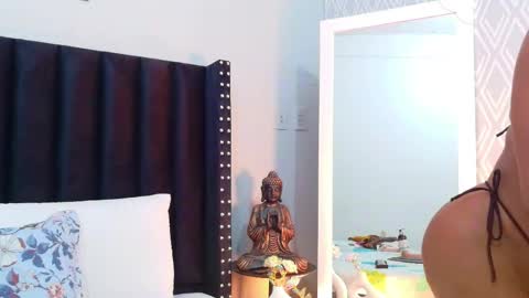 Snapshot of colombia_mommy_ chatting on May 2026 04:04:02 PM GRETCHEN online show from May 2026 04:04:02 PM