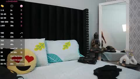 Snapshot of colombia_mommy_ chatting on June 2026 12:07:02 PM GRETCHEN online show from June 2026 12:07:02 PM