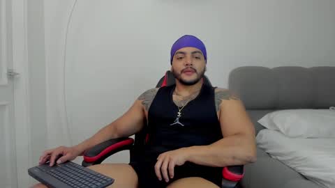 Jhoan online show from February 2025 12:30:01 AM