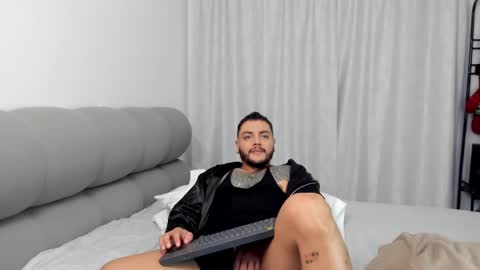 Jhoan online show from March 2025 04:12:02 AM