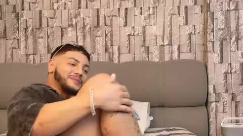 Jhoan online show from September 2025 03:06:01 AM