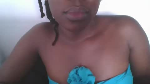 Cara online show from February 2025 04:39:02 PM