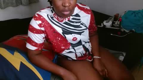 Cara online show from November 2025 05:33:02 PM