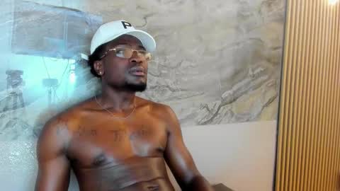 COMPTON online show from October 2025 05:54:02 AM