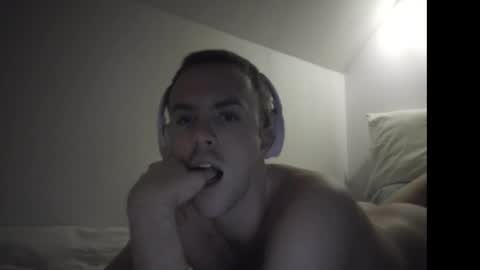 Snapshot of confessionsofalonelylover chatting on January 2026 05:09:01 AM dreamy eyed lover online show from January 2026 05:09:01 AM