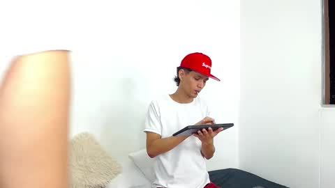 Connor online show from March 2026 03:33:02 AM