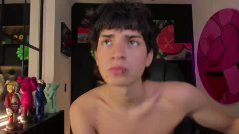 connor_stone_ online show from November 2025 07:46:02 PM