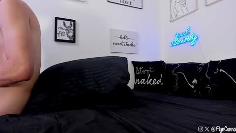 Snapshot of connorflyn chatting on December 2024 01:17:01 AM Connor Flyn online show from December 2024 01:17:01 AM