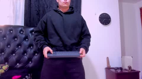 Connor Smith online show from December 2024 12:18:02 PM