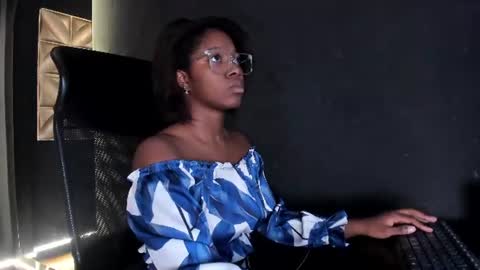 Snapshot of connywellss chatting on June 2026 07:57:02 PM Nilo Solem online show from June 2026 07:57:02 PM
