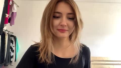 Amelia online show from March 2026 12:18:01 PM