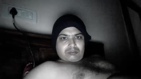 Snapshot of cool_breeze09 chatting on January 2025 02:08:01 AM Cool Breeze09 online show from January 2025 02:08:01 AM