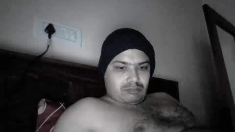 Snapshot of cool_breeze09 chatting on January 2025 02:24:02 AM Cool Breeze09 online show from January 2025 02:24:02 AM