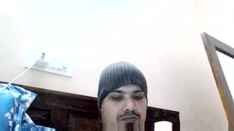 Snapshot of cool_breeze09 chatting on November 2025 06:18:01 PM Cool Breeze09 online show from November 2025 06:18:01 PM