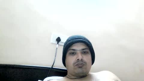 Snapshot of cool_breeze09 chatting on February 2026 07:21:01 PM Cool Breeze09 online show from February 2026 07:21:01 PM