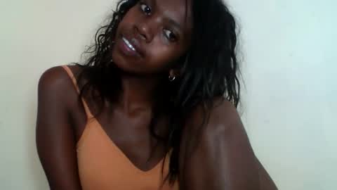 coquine_lara online show from May 2026 10:09:01 AM