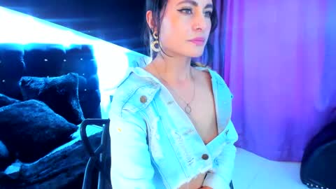 Coral  online show from February 2025 07:22:02 PM