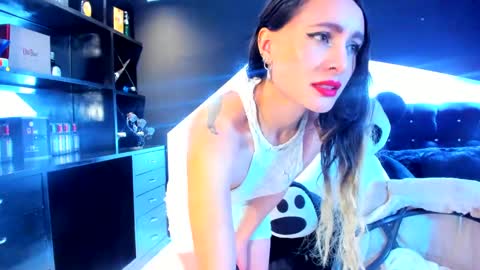 Coral  online show from February 2025 03:26:01 PM