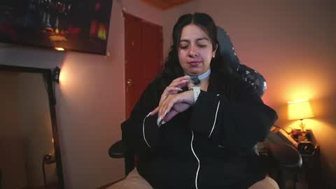 Snapshot of coraline_latin chatting on May 2026 12:49:01 AM Coraline online show from May 2026 12:49:01 AM