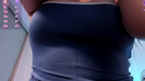 Coralinekam1 online show from January 2025 04:11:01 PM