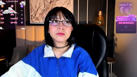 Snapshot of coralinericce_ chatting on December 2024 04:31:01 AM Coral Stefani online show from December 2024 04:31:01 AM