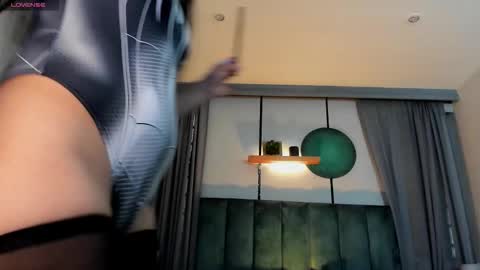 Snapshot of coralinericce_ chatting on November 2025 10:08:02 PM Coral Stefani online show from November 2025 10:08:02 PM