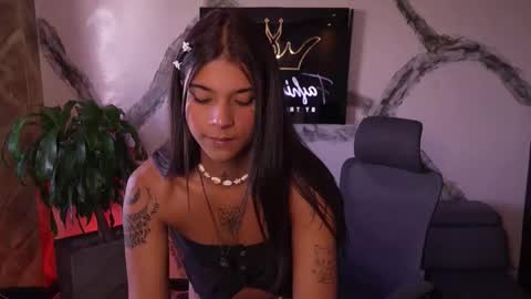 Coral online show from December 2025 01:42:01 PM