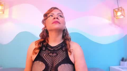 corina_taylor12 online show from May 2026 12:24:01 PM