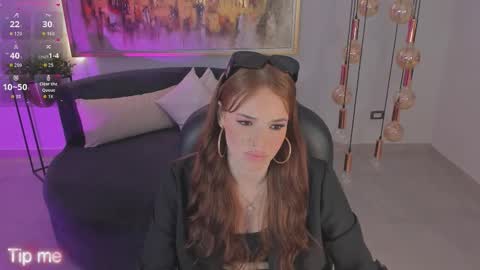 Corinne Russo online show from September 2025 01:31:02 AM