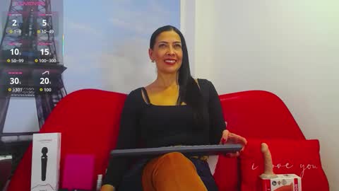 cortney tayler online show from October 2025 07:10:02 PM