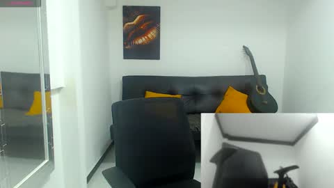 cory_hott_ online show from November 2025 08:08:02 PM