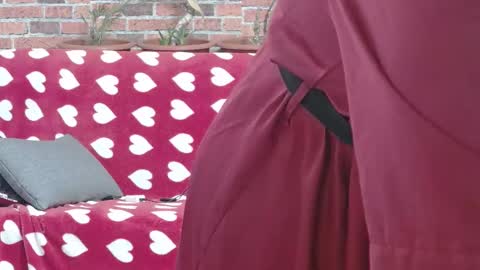 Elisa online show from February 2025 08:33:01 AM