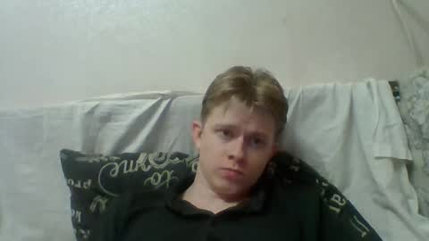 Snapshot of cosm2312 chatting on April 2026 04:59:02 PM Andrew online show from April 2026 04:59:02 PM