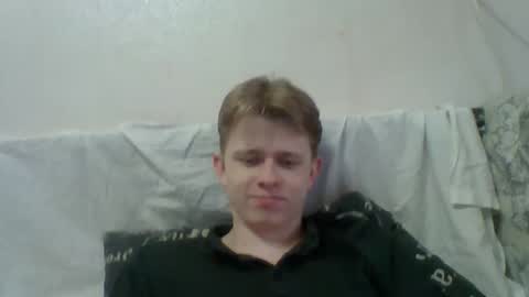 Snapshot of cosm2312 chatting on April 2026 04:16:02 PM Andrew online show from April 2026 04:16:02 PM
