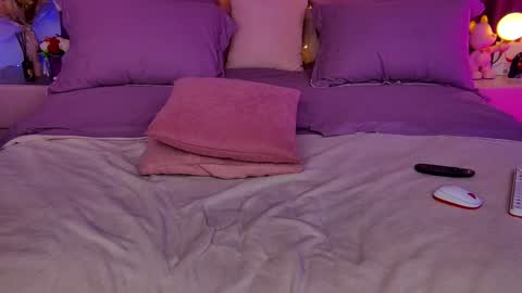 Sia online show from February 2025 03:08:02 AM