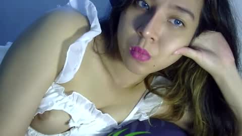 Liz Gwyneth Charlota online show from February 2025 08:09:01 PM