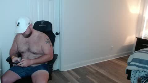 countrystrong35 online show from December 2025 04:38:01 PM