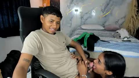 Jonatham and Marllory online show from April 2026 02:30:01 PM