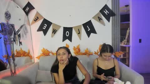 couple_funnyy online show from October 2025 02:09:01 AM