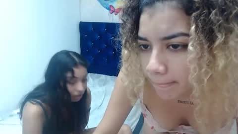 couple_lesbian_zhara_sophia online show from January 2025 08:31:01 AM
