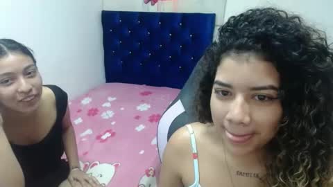 couple_lesbian_zhara_sophia online show from January 2025 10:26:01 PM